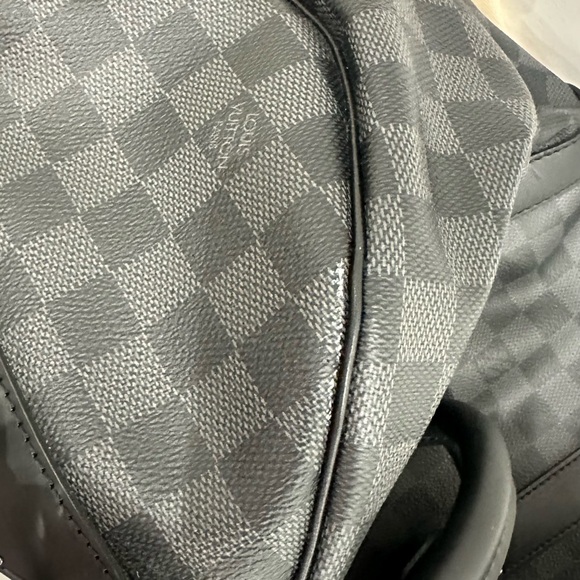Louis Vuitton bag. - Picture 5 of 6